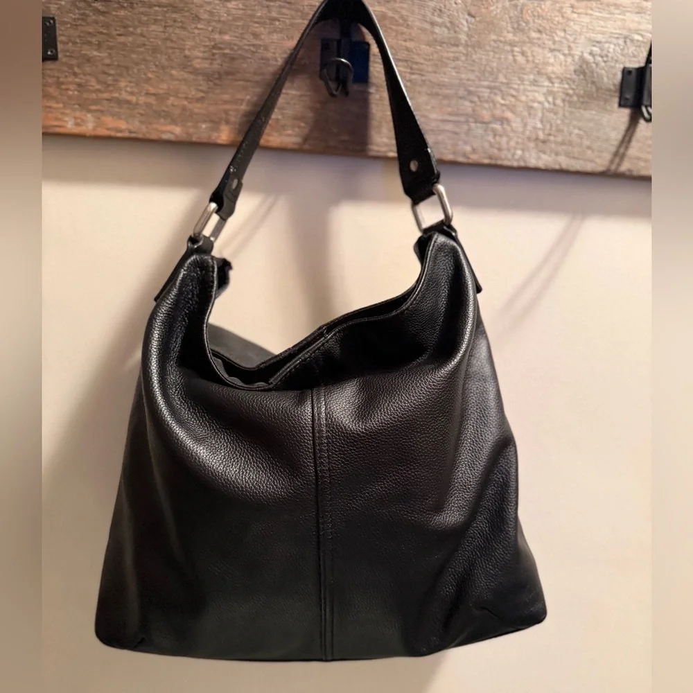 Kooba Hobo Pebble Leather Shoulder Bag EUC